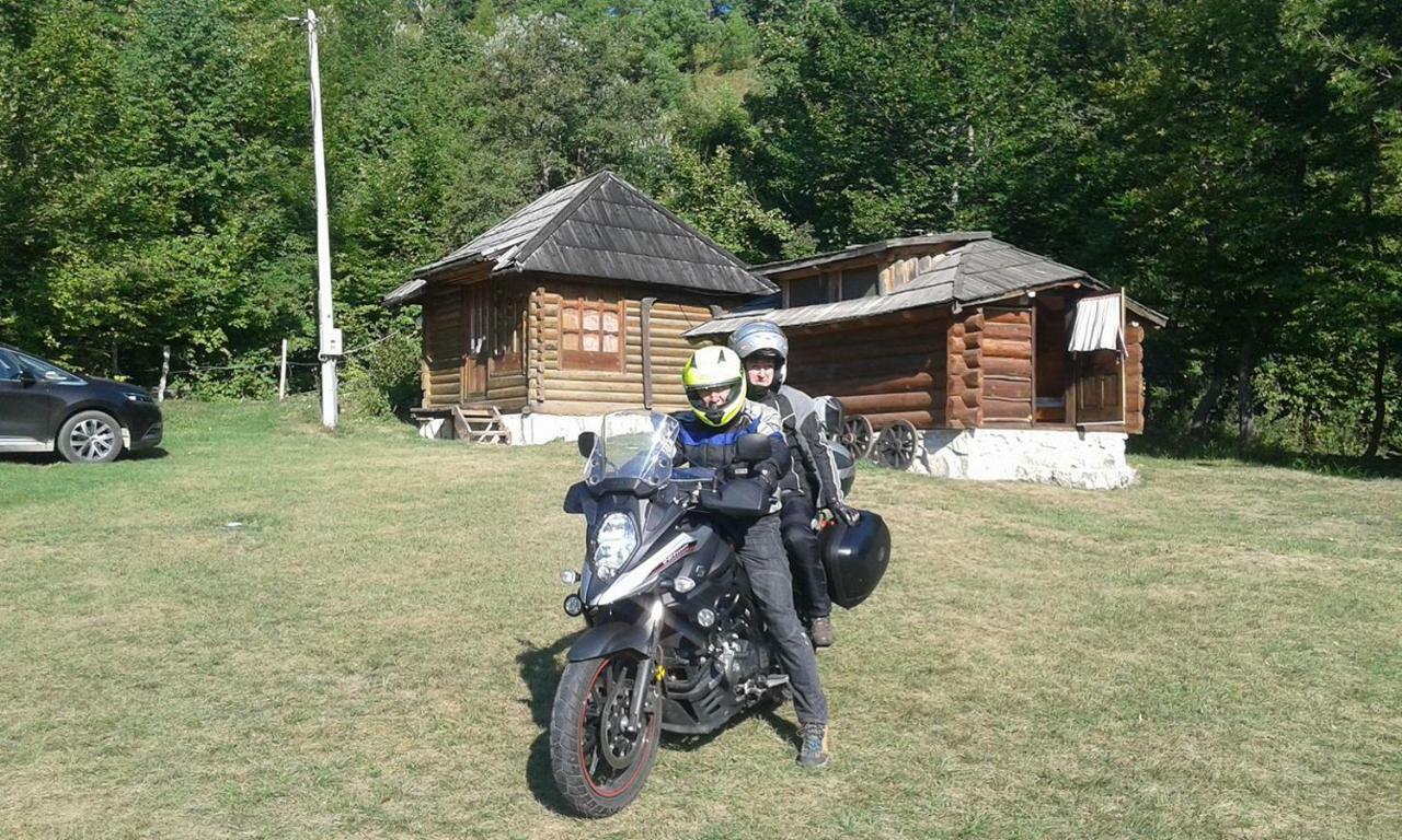 Etno Kuce Miljevic 호텔 Sipovo 외부 사진